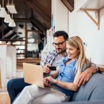 Kredyt online bez wychodzenia z domu – 5 najważniejszych informacji